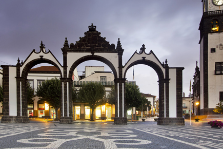acores-combinado-sao-miguel-flores-partida-do-porto_0.jpg