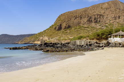 ilha-de-santiago-tap-voos-diurnos_0.jpg